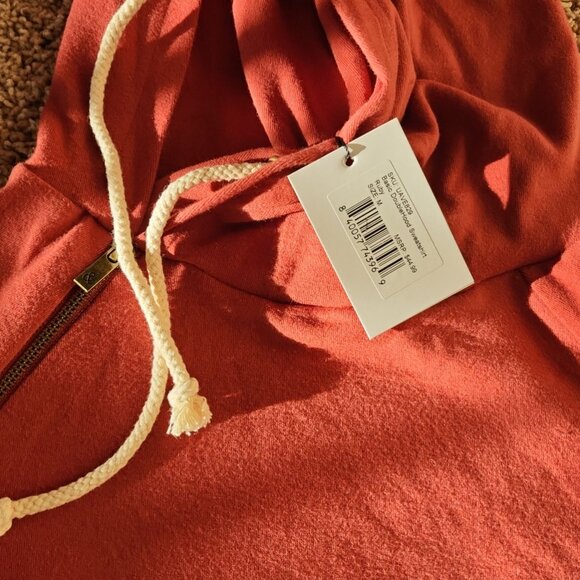 Basic DoubleHood - Ruby - Picture 2 of 2